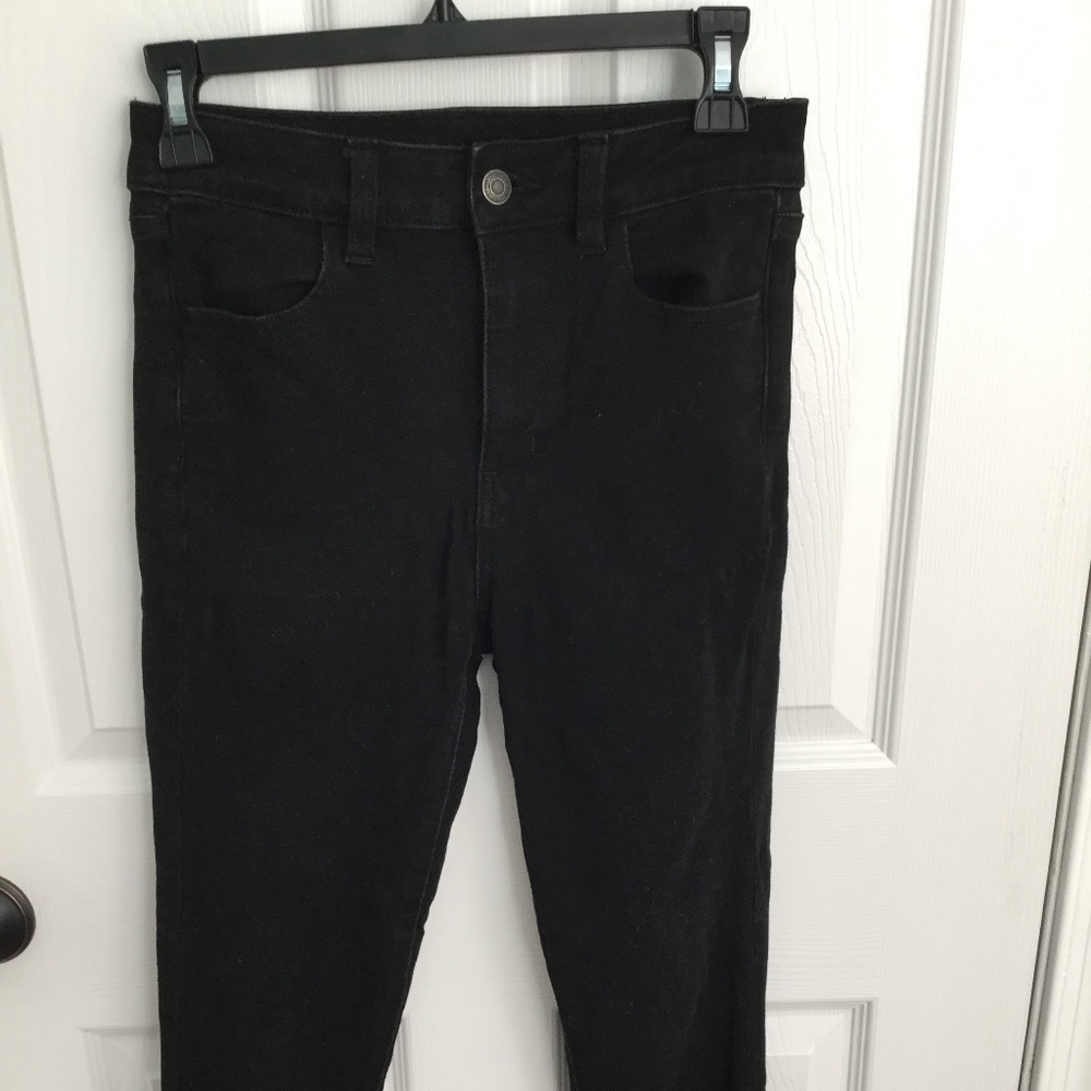 American Eagle black skinny jeans SZ 4 short
